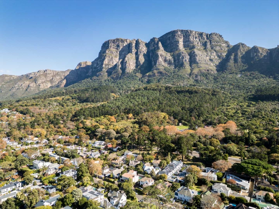 6 Bedroom Property for Sale in Newlands Western Cape